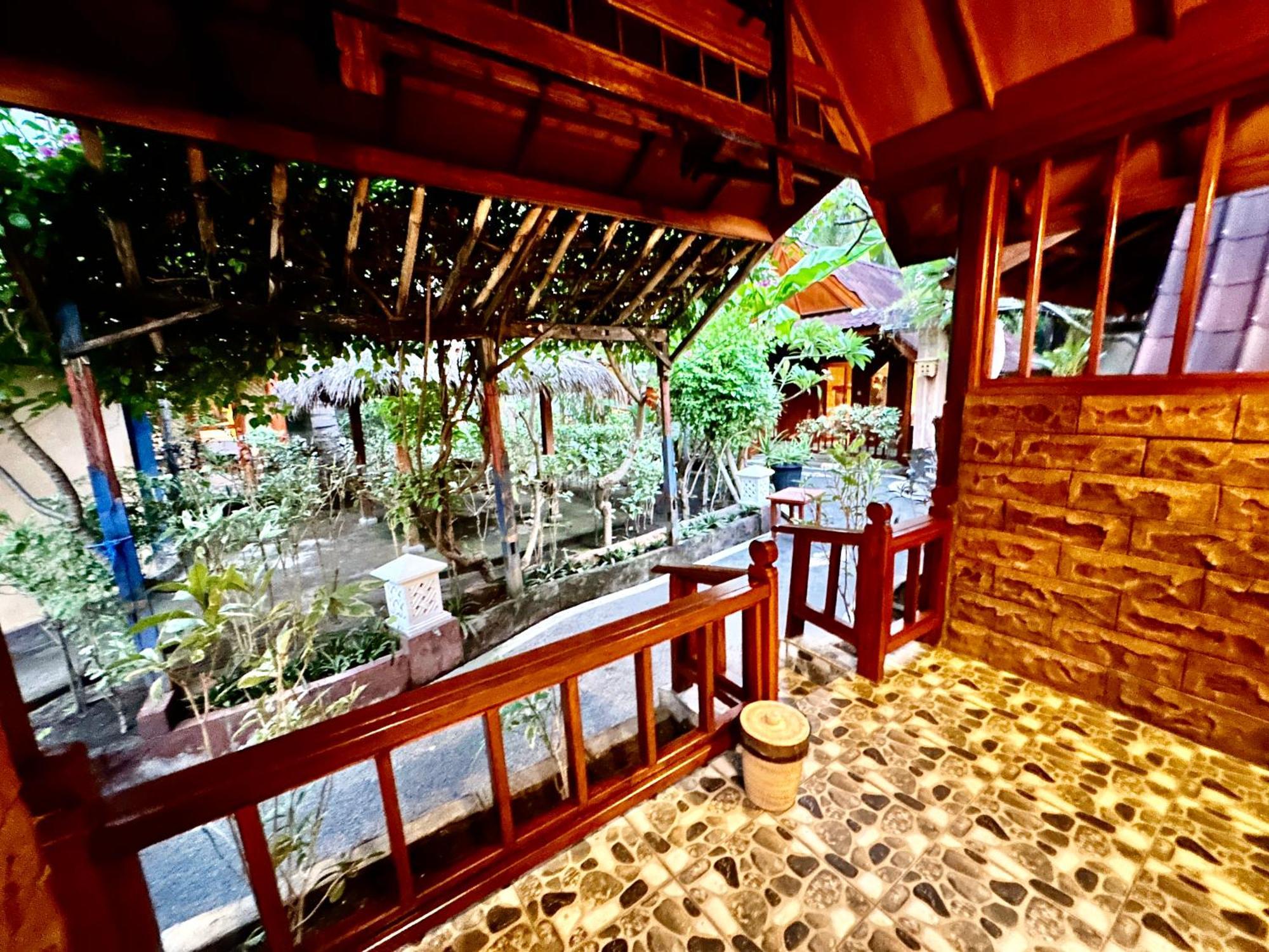 Sunny Rose Bungalows Gili Air - Adults Only Exterior foto